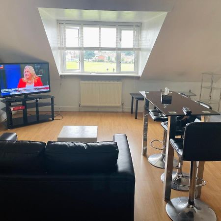 1 Bed Flat At Drum Street EDI Eksteriør bilde